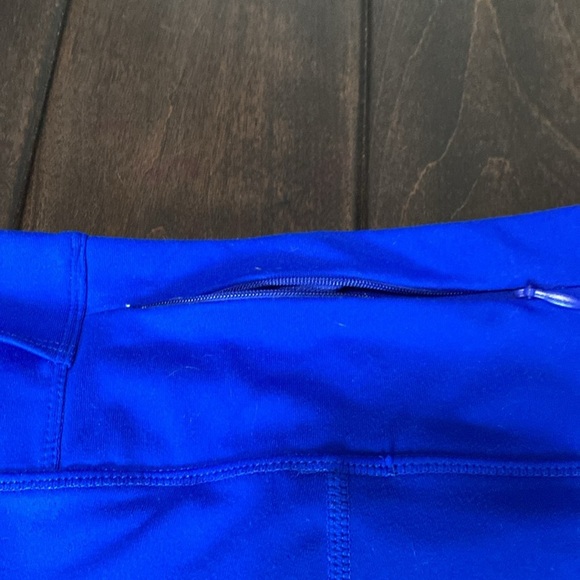Fabletics Bright cobalt capri - Picture 4 of 4